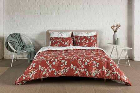 Ava rood satin promo