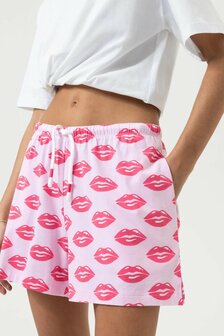 SHortama sweet kiss Mey