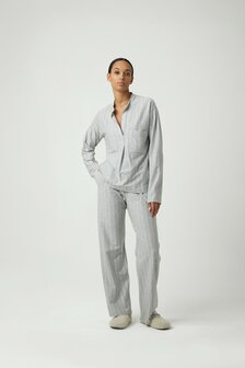 Izzie grijs gestreepte pyjama van Pluto