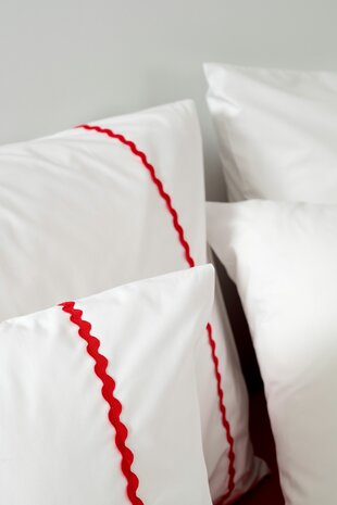 Wavy red Percale