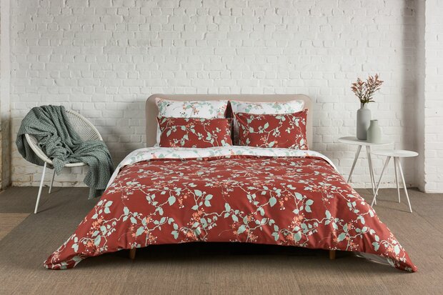 Ava rood satin promo